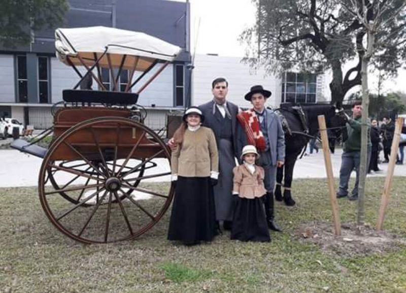 Competencia de carruajes y caballos raza Hackney.