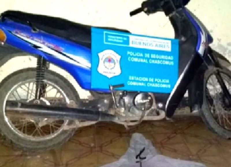 Moto secuestrada.