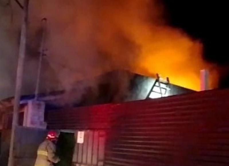 Quien sufriera un incendio de magnitud en su vivienda días atrás, denunció en la Estación de Policía Comunal su sospecha sobre las causas de dicho incidente.