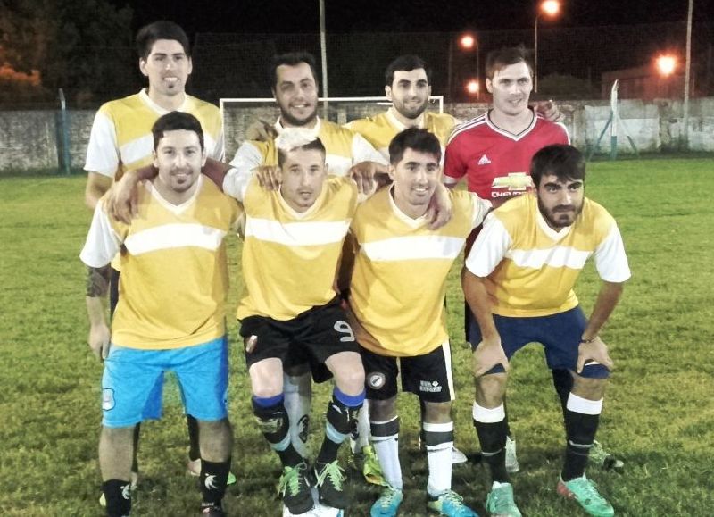 Parrilla La Tranquera eliminó a Fuerza Chapecó.
