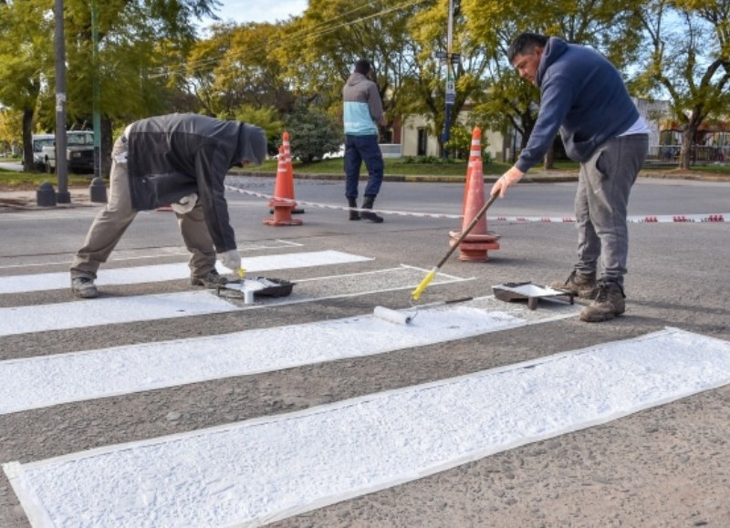 Cuadrilla en plena labor.