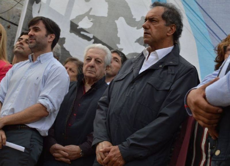 El ex gobernador Daniel Scioli participó de la jornada conmemorativa por el Día de la Lealtad, junto a dirigentes de peso como el intendente Echarren.