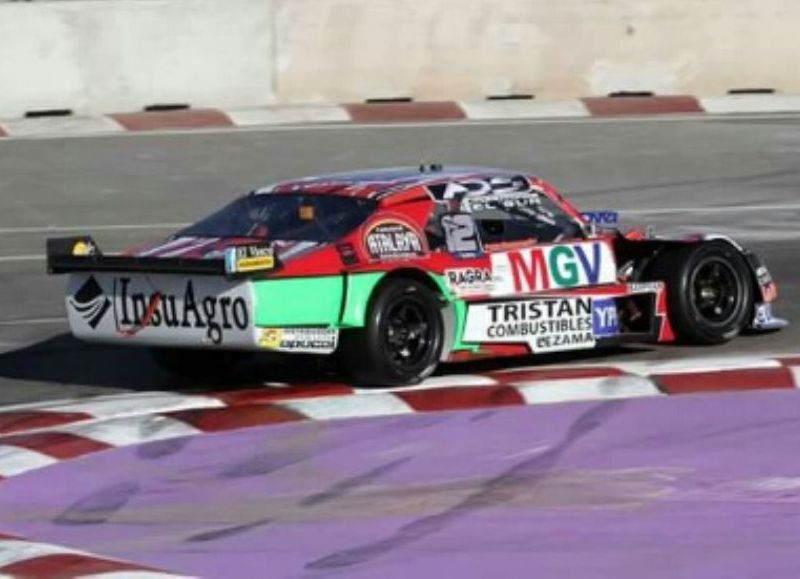 La máquina en la pista.