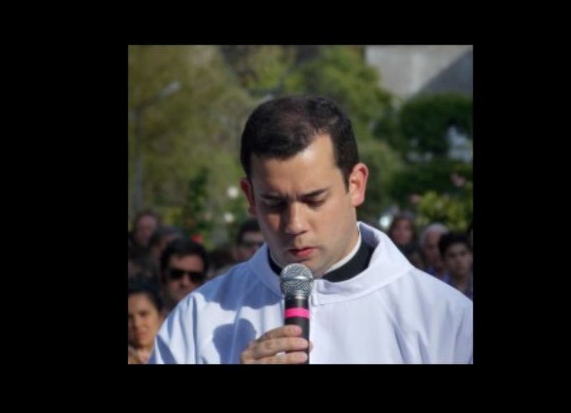 Menchacabaso cuando fue ordenado diácono.
