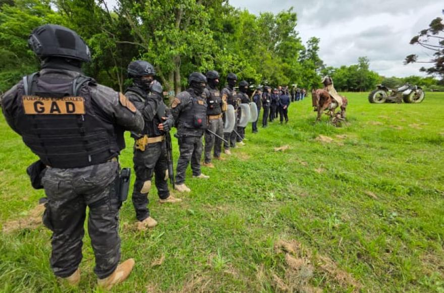 Personal policial y de las áreas de Seguridad y de Asuntos Legales del municipio se presentaron en el sitio.