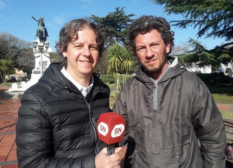 Junto a Javier Perota, precandidato a concejal (foto: Mariano Cerimele).