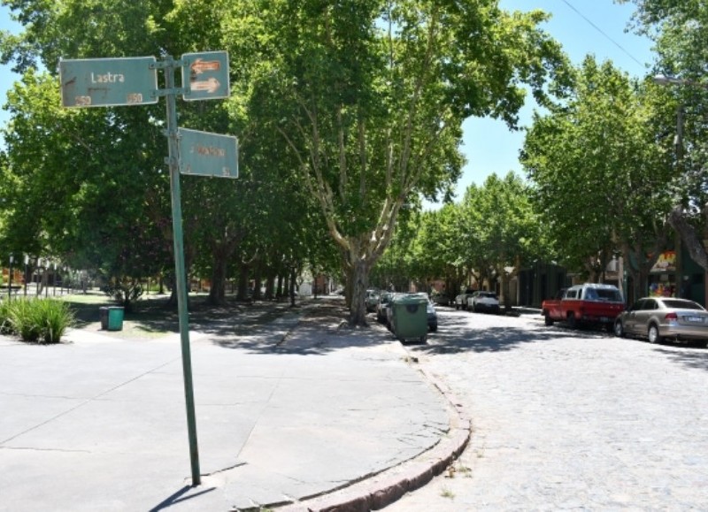 Sentido único de circulación de las calles Alvear y Julián Quintana.