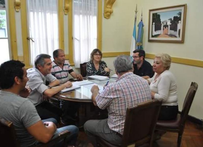 Reunión con los gremios.
