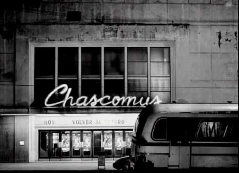 Frente del viejo cine.