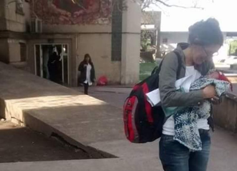 Una feliz madre.
