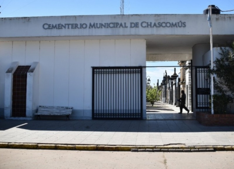 El cementerio local.