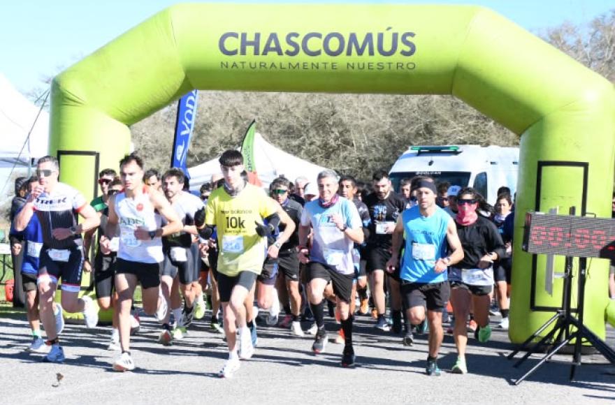 Más de 100 atletas participaron del Duatlón en Chascomús