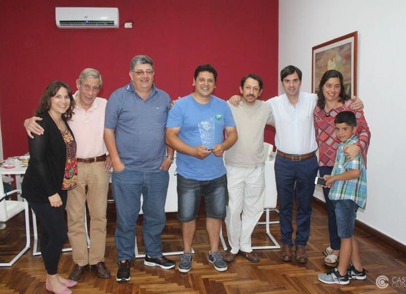 Francisco Echarren recibió en su despacho al sr. Julián Coronel y todo el equipo de trabajo del semanario La Mirilla.