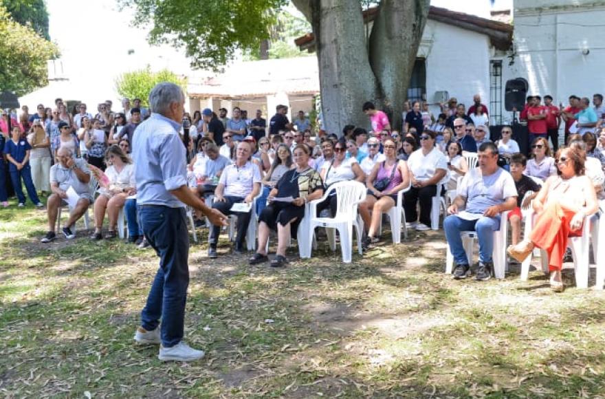 Se reconoció a los trabajadores que accedieron a los beneficios de la jubilación y a quienes durante este año cumplieron 25 años de servicio.