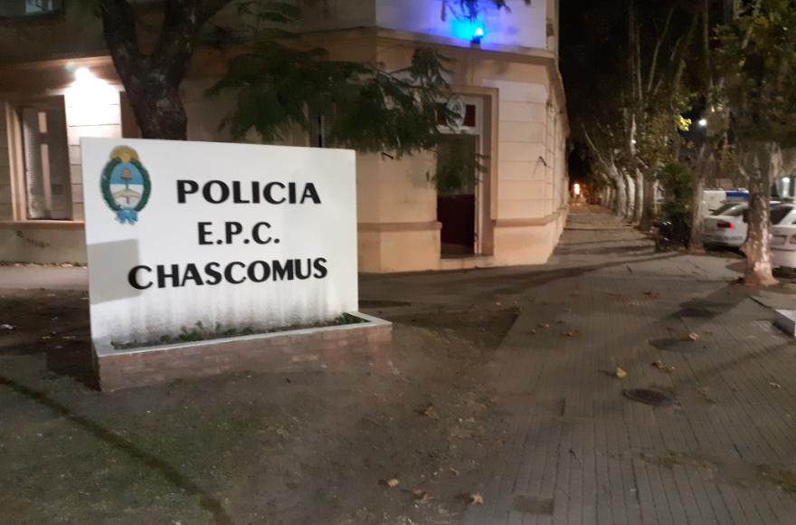 Internan al hermano de Kevin Mart&iacute;nez tras ser golpeado en el ingreso a un local nocturno