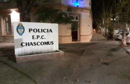Tres aprehendidos por provocar disturbios frente a boliche bailable