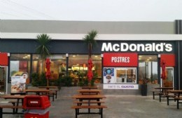 Tras romper la puerta de un depósito, robaron caja de herramientas en McDonald's