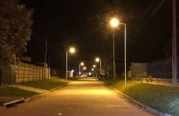 Nuevas luminarias en sectores de calles Giles y Seijas de Ranchos
