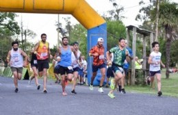 Exitosa primera edición de la carrera de postas mixtas libre en el circuito de ciclismo