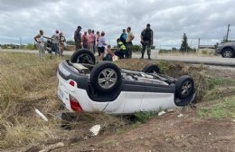 Vuelco de una camioneta en Ruta 20