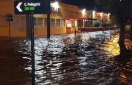 Tras el temporal en Castelli, intensifican asistencia y tareas de limpieza