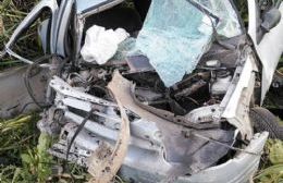 Un Renault Clío se metió en una zanja