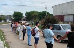 Al cruce del Ejecutivo, abrazo al Hospital