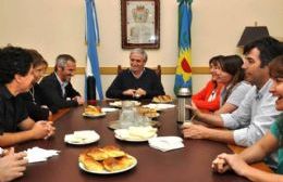 Gastón recibió a los nuevos concejales y abogó el "diálogo permanente"