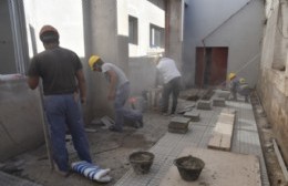 Comenzaron trabajos de pintura en la futura sala de pediatría