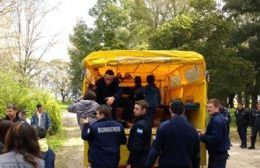 Se viene la celebración del Día del Niño y los bomberos reciben donaciones en el cuartel