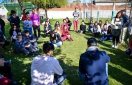 Estudiantes secundarios reflexionaron sobre límites y consumos problemáticos