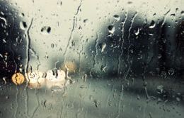 Reclamos de vecinos de varios barrios por las lluvias