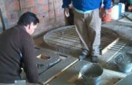 Trabajan en el nuevo monumento de ingreso a Pila