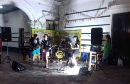 Bandas de rock en la Vieja Estación
