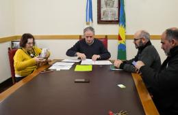 Se renovó el convenio con la Cooperativa eléctrica de Pipinas
