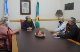 Gastón recibió a representantes de la mutual Conarco