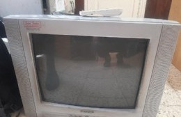Recuperan televisor robado en una obra
