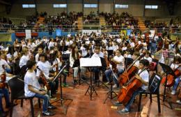 “Conciertazo” de la Orquesta Escuela de Chascomús para celebrar su 25° aniversario