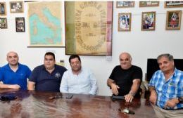 Candidato del Partido Democrático visitó a la Sociedad Italiana