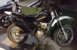 Recuperan moto robada