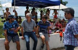 El intendente Javier Gastón recorrió las instalaciones del Club Regatas
