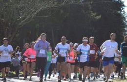 Quejas de varios atletas ante la suspensión sobre la marcha de la carrera de atletismo