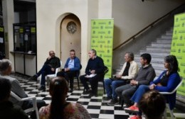 Javier Gastón compartió un encuentro con vecinos de Fátima