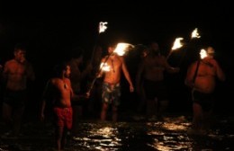 El cuerpo de guardavidas festejó su día con la tradicional antorchada