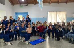 Capacitación en primeros auxilios para el personal de instituciones municipales que acompañan la Primera Infancia