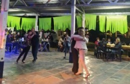 Se realizó la gran noche de tango en el Andén