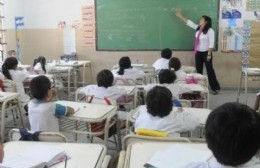 Provincia oficializó adhesión al programa que amplía la jornada en escuelas