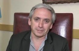 Gastón dijo que es “imposible” pagar un bono a los empleados municipales