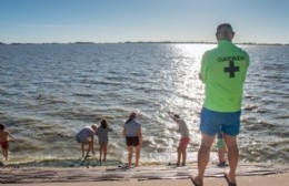 Comienza el servicio de guardavidas en el sector balneario de la laguna