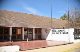 Caminata con relevo de antorcha por el 50° aniversario de la Escuela Municipal N° 1